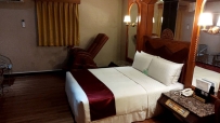 小港：艾萊汽車旅館 I live motel